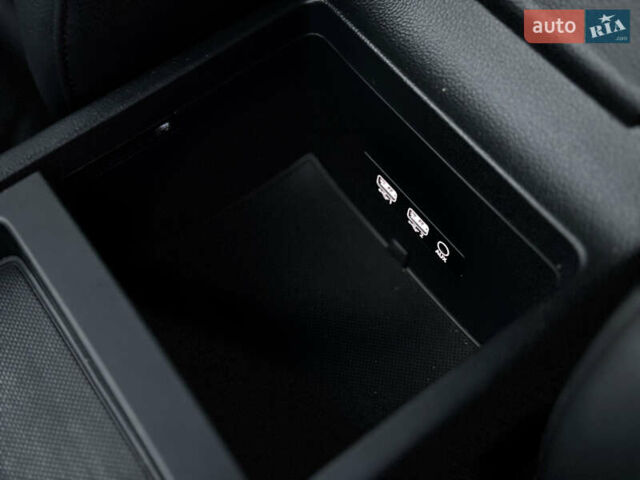 Серый Ауди Ку 5, объемом двигателя 1.98 л и пробегом 169 тыс. км за 25300 $, фото 40 на Automoto.ua