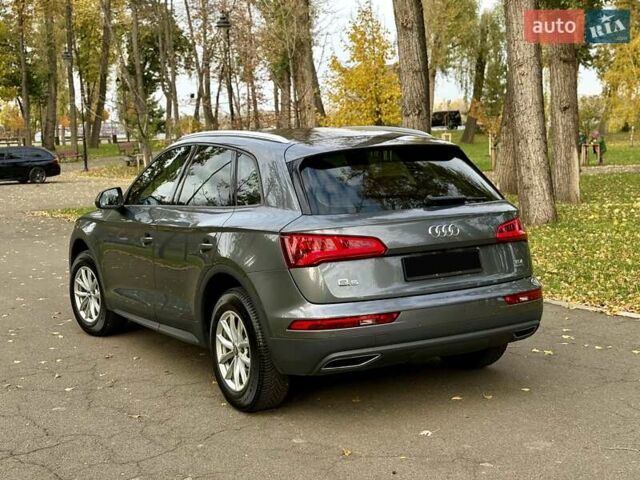 Ауди Ку 5 2017 в Киеве на Automoto.ua Серый Ауди Ку 5, объемом двигателя 1.97 л и пробегом 190 тыс. км за 26500 $, фото 20 на Automoto.ua