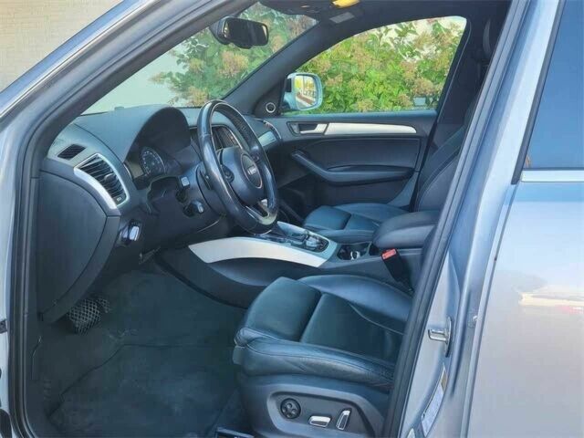 Серый Ауди Ку 5, объемом двигателя 2 л и пробегом 54 тыс. км за 18000 $, фото 6 на Automoto.ua