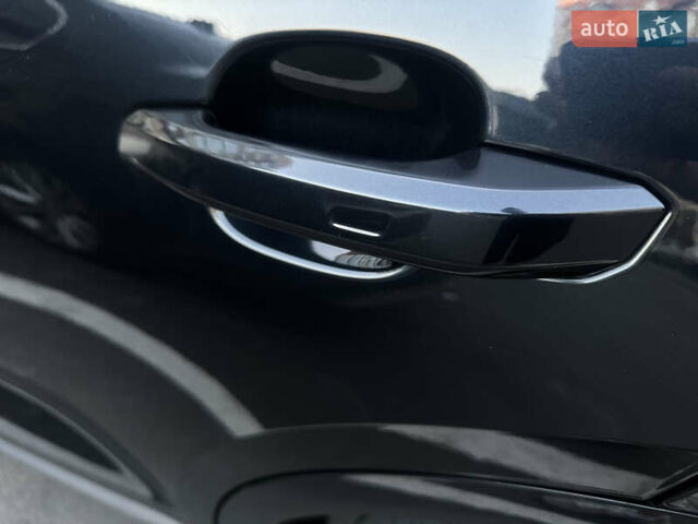 Серый Ауди Ку 5, объемом двигателя 1.98 л и пробегом 162 тыс. км за 21900 $, фото 11 на Automoto.ua