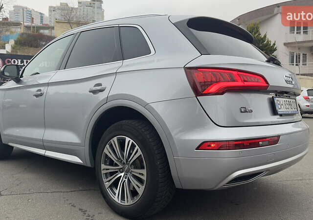 Серый Ауди Ку 5, объемом двигателя 1.98 л и пробегом 203 тыс. км за 25000 $, фото 6 на Automoto.ua