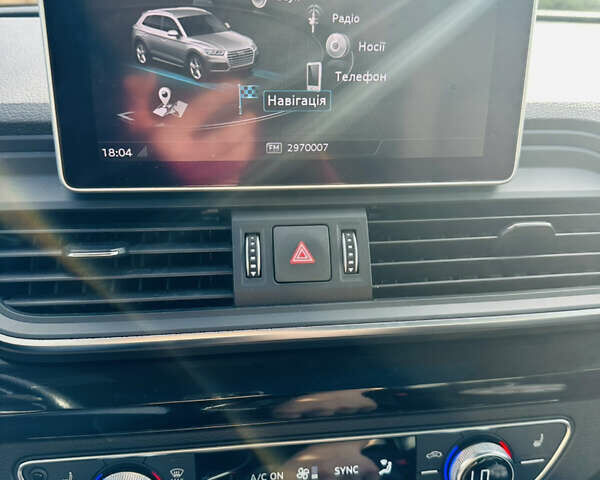 Серый Ауди Ку 5, объемом двигателя 1.98 л и пробегом 135 тыс. км за 27000 $, фото 7 на Automoto.ua