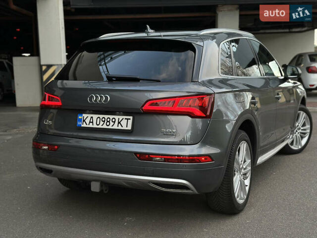 Сірий Ауді Ку 5, об'ємом двигуна 2 л та пробігом 99 тис. км за 27300 $, фото 6 на Automoto.ua