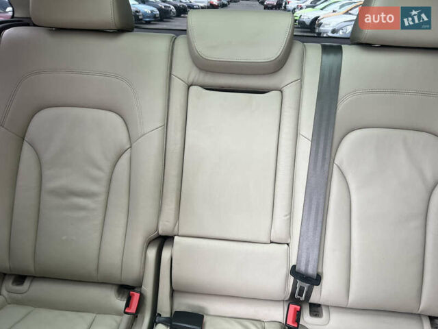 Серый Ауди Ку 5, объемом двигателя 1.98 л и пробегом 195 тыс. км за 18500 $, фото 23 на Automoto.ua