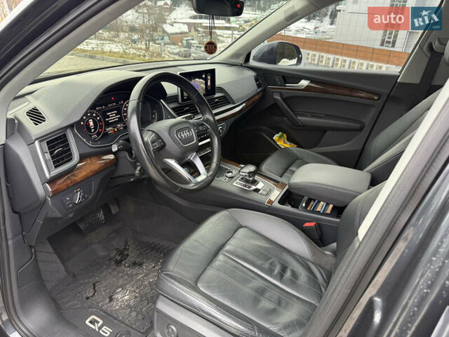 Сірий Ауді Ку 5, об'ємом двигуна 2 л та пробігом 123 тис. км за 26500 $, фото 14 на Automoto.ua