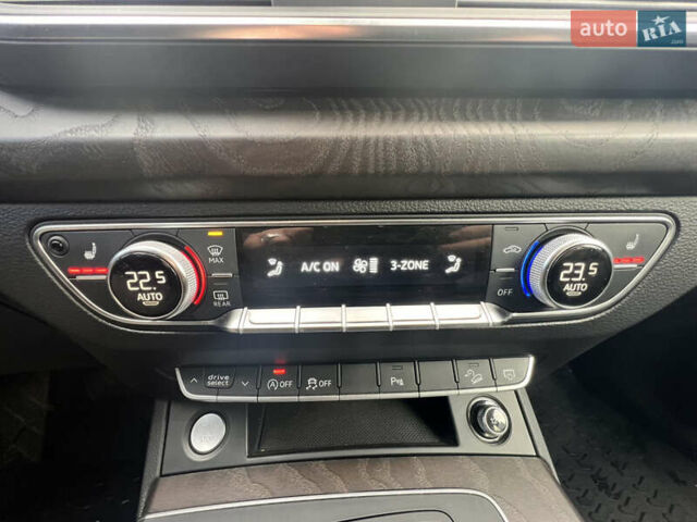 Серый Ауди Ку 5, объемом двигателя 1.98 л и пробегом 148 тыс. км за 25000 $, фото 17 на Automoto.ua