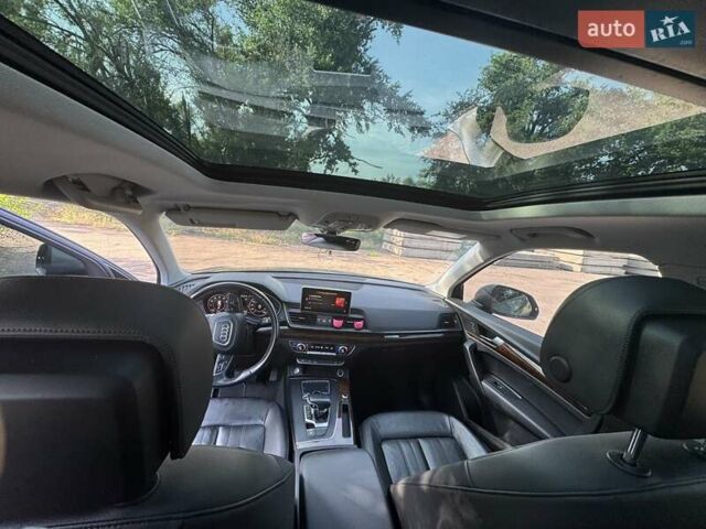 Серый Ауди Ку 5, объемом двигателя 1.98 л и пробегом 181 тыс. км за 24500 $, фото 13 на Automoto.ua