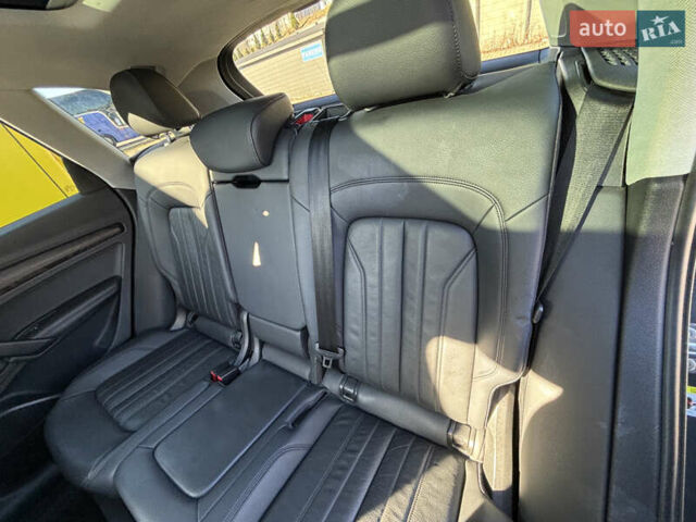 Серый Ауди Ку 5, объемом двигателя 1.98 л и пробегом 85 тыс. км за 26900 $, фото 23 на Automoto.ua