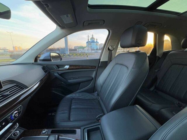 Серый Ауди Ку 5, объемом двигателя 2 л и пробегом 70 тыс. км за 22000 $, фото 19 на Automoto.ua