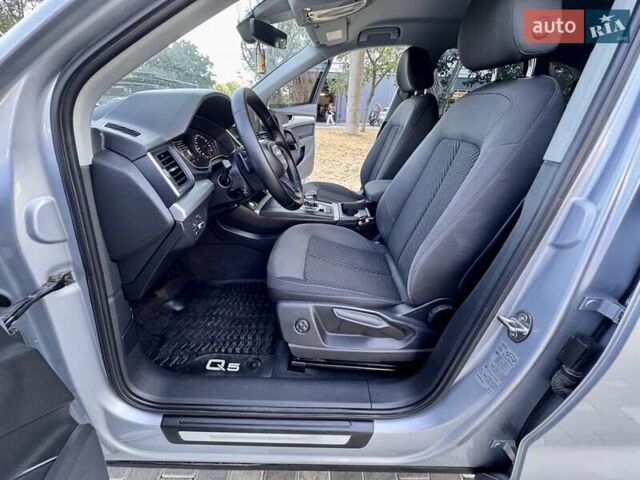 Серый Ауди Ку 5, объемом двигателя 1.97 л и пробегом 154 тыс. км за 23800 $, фото 44 на Automoto.ua