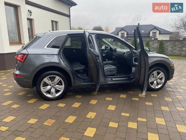 Серый Ауди Ку 5, объемом двигателя 1.98 л и пробегом 229 тыс. км за 20499 $, фото 13 на Automoto.ua