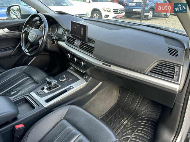 Сірий Ауді Ку 5, об'ємом двигуна 2 л та пробігом 194 тис. км за 29500 $, фото 26 на Automoto.ua