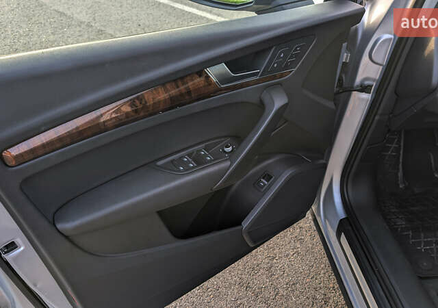 Серый Ауди Ку 5, объемом двигателя 1.98 л и пробегом 100 тыс. км за 23690 $, фото 58 на Automoto.ua