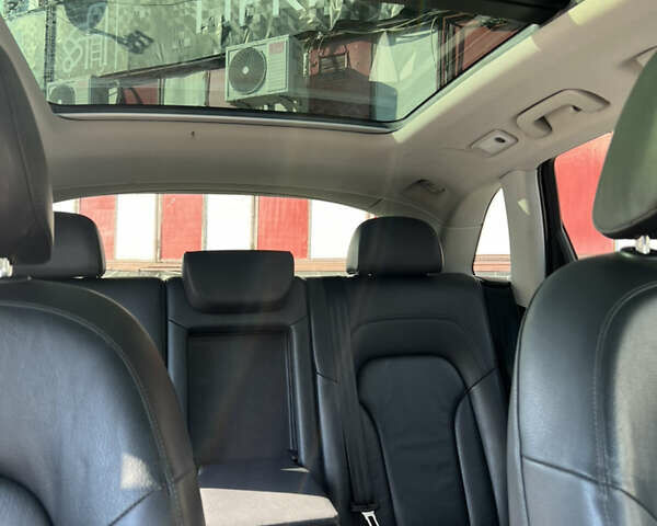 Серый Ауди Ку 5, объемом двигателя 1.98 л и пробегом 221 тыс. км за 17200 $, фото 9 на Automoto.ua