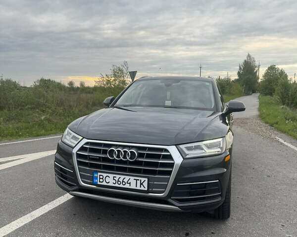 Серый Ауди Ку 5, объемом двигателя 1.98 л и пробегом 180 тыс. км за 24500 $, фото 1 на Automoto.ua