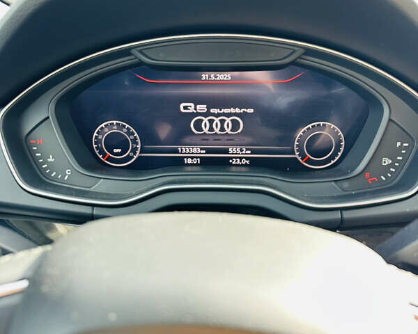 Серый Ауди Ку 5, объемом двигателя 1.98 л и пробегом 135 тыс. км за 27000 $, фото 24 на Automoto.ua