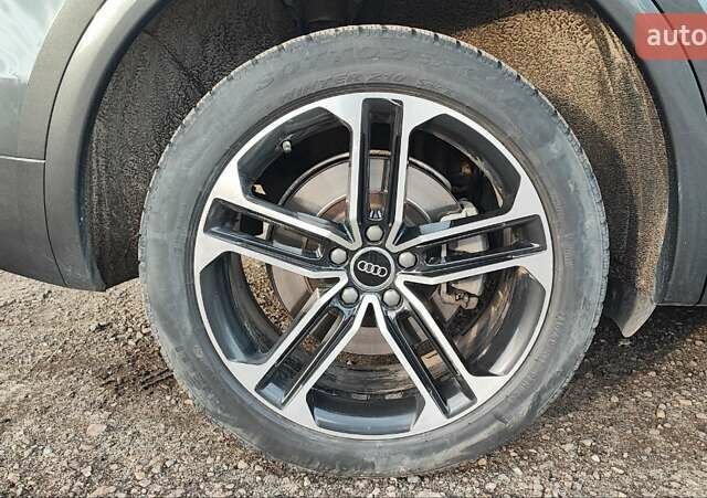 Серый Ауди Ку 5, объемом двигателя 1.97 л и пробегом 127 тыс. км за 34500 $, фото 4 на Automoto.ua