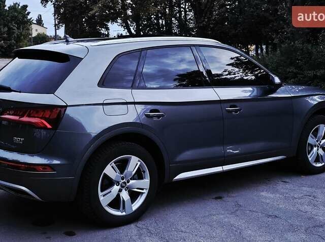 Серый Ауди Ку 5, объемом двигателя 1.98 л и пробегом 125 тыс. км за 21999 $, фото 5 на Automoto.ua