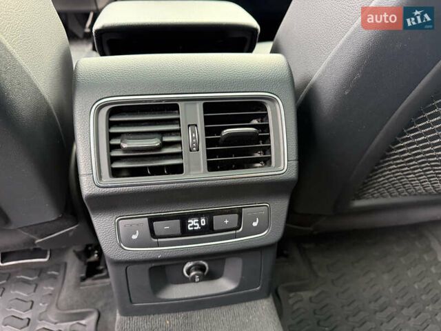 Сірий Ауді Ку 5, об'ємом двигуна 2 л та пробігом 123 тис. км за 26500 $, фото 16 на Automoto.ua