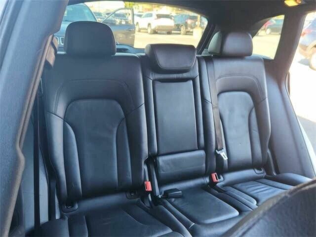 Серый Ауди Ку 5, объемом двигателя 2 л и пробегом 54 тыс. км за 18000 $, фото 13 на Automoto.ua