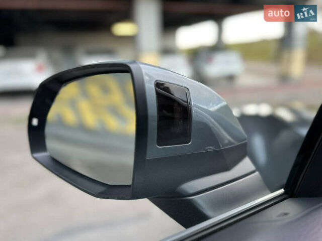 Сірий Ауді Ку 5, об'ємом двигуна 2 л та пробігом 99 тис. км за 27300 $, фото 27 на Automoto.ua