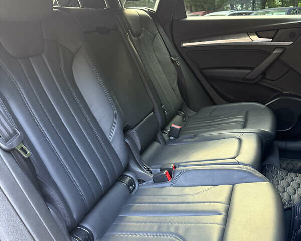 Серый Ауди Ку 5, объемом двигателя 1.97 л и пробегом 108 тыс. км за 36200 $, фото 12 на Automoto.ua