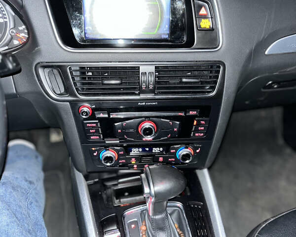 Сірий Ауді Ку 5, об'ємом двигуна 1.98 л та пробігом 257 тис. км за 15900 $, фото 6 на Automoto.ua