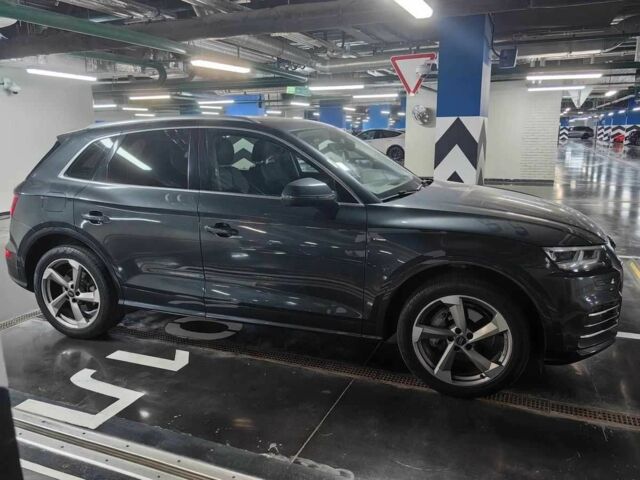 Серый Ауди Ку 5, объемом двигателя 2 л и пробегом 66 тыс. км за 22000 $, фото 3 на Automoto.ua