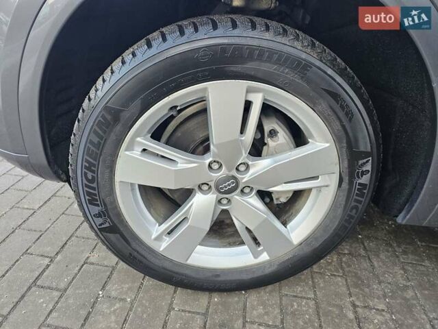 Серый Ауди Ку 5, объемом двигателя 1.98 л и пробегом 128 тыс. км за 21777 $, фото 36 на Automoto.ua