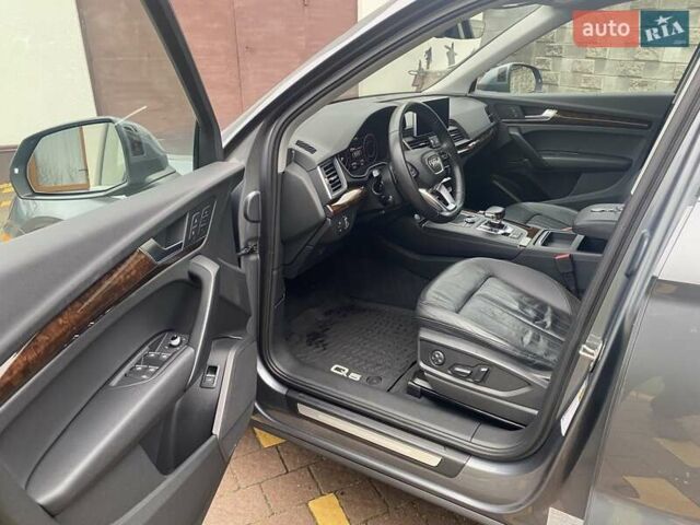 Серый Ауди Ку 5, объемом двигателя 1.98 л и пробегом 229 тыс. км за 20499 $, фото 16 на Automoto.ua