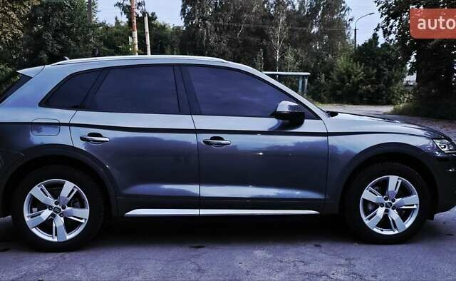 Серый Ауди Ку 5, объемом двигателя 1.98 л и пробегом 125 тыс. км за 21999 $, фото 3 на Automoto.ua