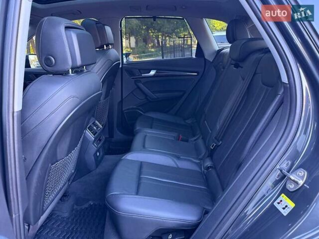Серый Ауди Ку 5, объемом двигателя 1.98 л и пробегом 110 тыс. км за 24900 $, фото 28 на Automoto.ua