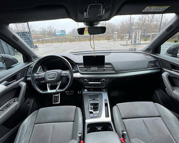 Серый Ауди Ку 5, объемом двигателя 1.97 л и пробегом 233 тыс. км за 29800 $, фото 10 на Automoto.ua