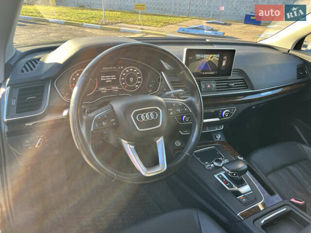 Сірий Ауді Ку 5, об'ємом двигуна 1.98 л та пробігом 110 тис. км за 25000 $, фото 40 на Automoto.ua