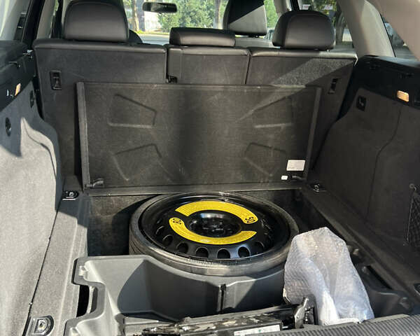 Серый Ауди Ку 5, объемом двигателя 1.98 л и пробегом 221 тыс. км за 17200 $, фото 12 на Automoto.ua