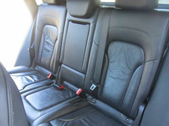 Серый Ауди Ку 5, объемом двигателя 2 л и пробегом 66 тыс. км за 9700 $, фото 17 на Automoto.ua