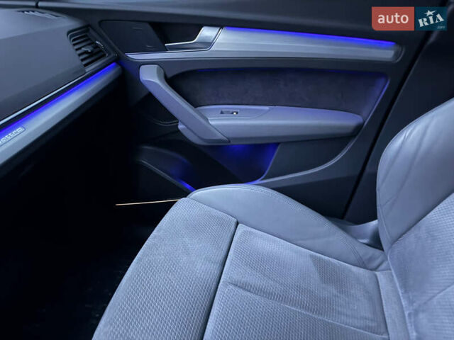 Серый Ауди Ку 5, объемом двигателя 1.97 л и пробегом 233 тыс. км за 29800 $, фото 16 на Automoto.ua