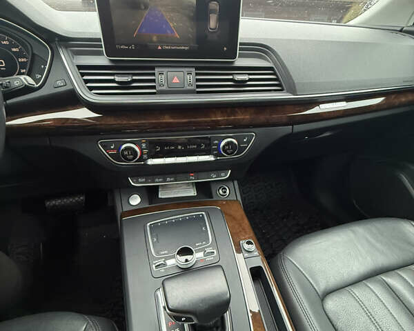 Серый Ауди Ку 5, объемом двигателя 1.98 л и пробегом 138 тыс. км за 25500 $, фото 16 на Automoto.ua