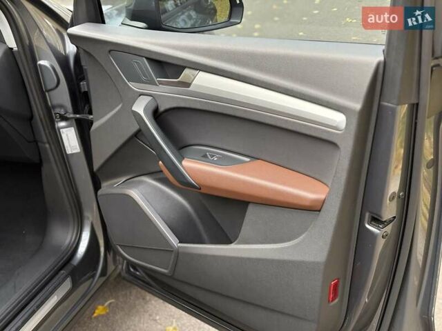 Ауди Ку 5 2017 в Киеве на Automoto.ua Серый Ауди Ку 5, объемом двигателя 1.97 л и пробегом 190 тыс. км за 26500 $, фото 24 на Automoto.ua