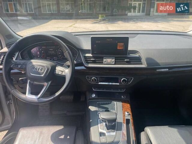 Сірий Ауді Ку 5, об'ємом двигуна 1.98 л та пробігом 97 тис. км за 30999 $, фото 17 на Automoto.ua