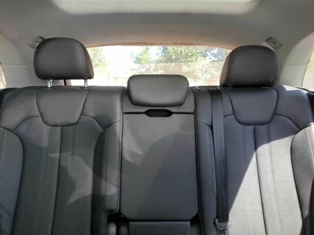 Сірий Ауді Ку 5, об'ємом двигуна 0 л та пробігом 54 тис. км за 6000 $, фото 9 на Automoto.ua