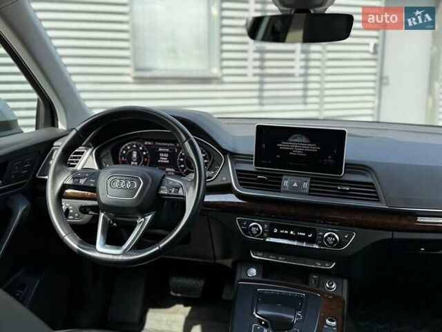Сірий Ауді Ку 5, об'ємом двигуна 1.98 л та пробігом 115 тис. км за 26000 $, фото 5 на Automoto.ua