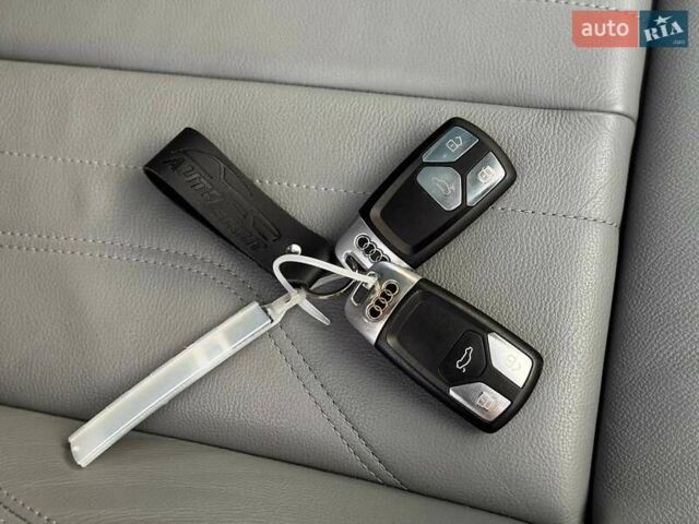 Сірий Ауді Ку 5, об'ємом двигуна 3 л та пробігом 174 тис. км за 40800 $, фото 26 на Automoto.ua