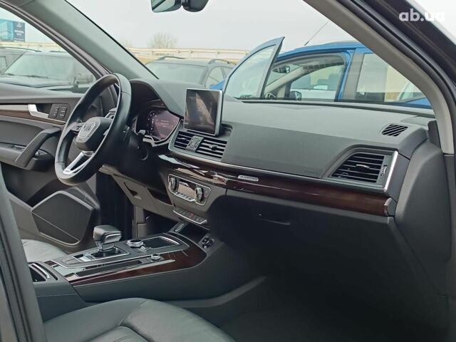 Серый Ауди Ку 5, объемом двигателя 2 л и пробегом 99 тыс. км за 25290 $, фото 55 на Automoto.ua