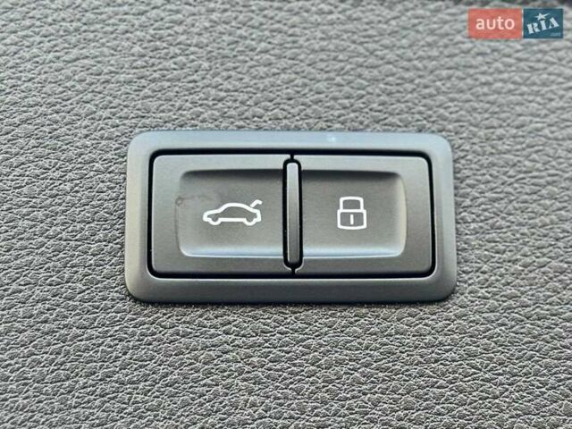 Сірий Ауді Ку 5, об'ємом двигуна 3 л та пробігом 174 тис. км за 40800 $, фото 33 на Automoto.ua