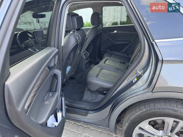 Сірий Ауді Ку 5, об'ємом двигуна 1.98 л та пробігом 47 тис. км за 33500 $, фото 13 на Automoto.ua