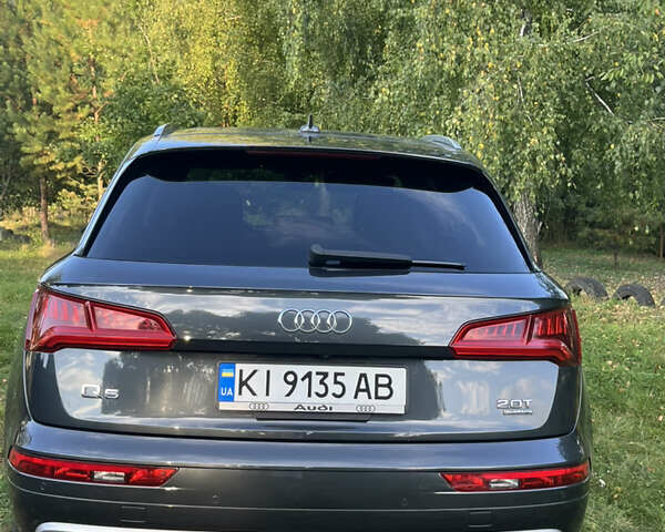 Серый Ауди Ку 5, объемом двигателя 2 л и пробегом 58 тыс. км за 32000 $, фото 3 на Automoto.ua