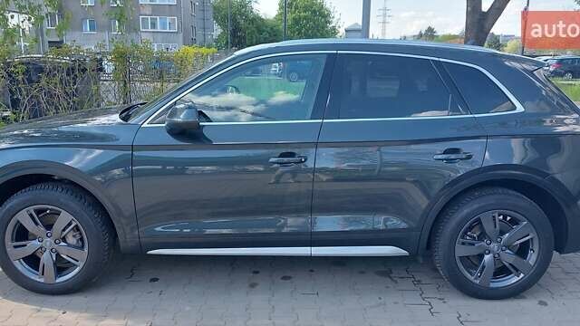 Сірий Ауді Ку 5, об'ємом двигуна 1.98 л та пробігом 125 тис. км за 26923 $, фото 1 на Automoto.ua