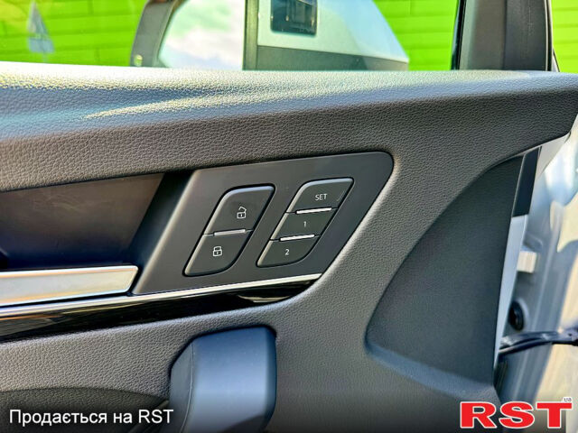 Сірий Ауді Ку 5, об'ємом двигуна 2 л та пробігом 168 тис. км за 26900 $, фото 6 на Automoto.ua