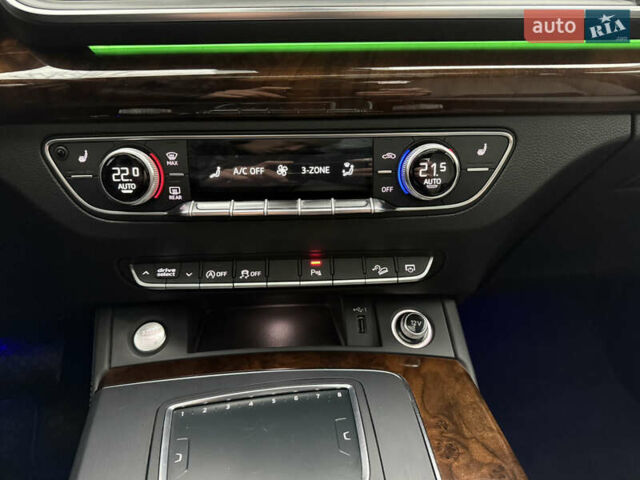 Серый Ауди Ку 5, объемом двигателя 2 л и пробегом 148 тыс. км за 25850 $, фото 23 на Automoto.ua